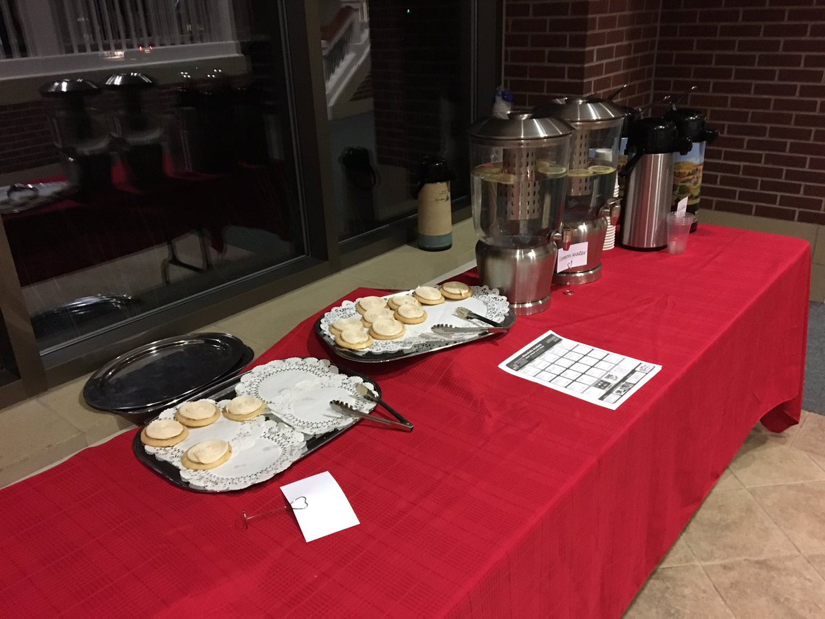 MinnehahaAcad's tweet photo. Check out these awesome cookies and cider from our kitchen staff! #redhawktakeover https://t.co/fo7VmPup9L