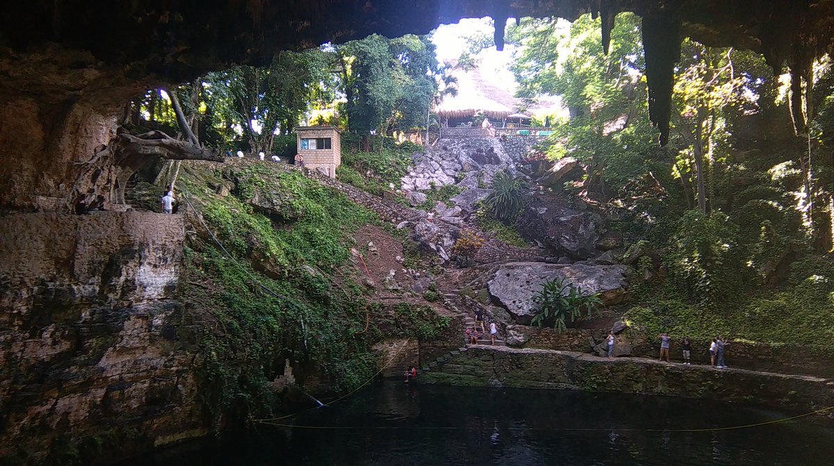 fantastictweets's tweet photo. @HuffPoLifestyle Got to experience Cenote Zaci, Valladolid in the heart of Mayan YucatΓ‘n with #ThomsonExplore https://t.co/AP3Rs4E4qr