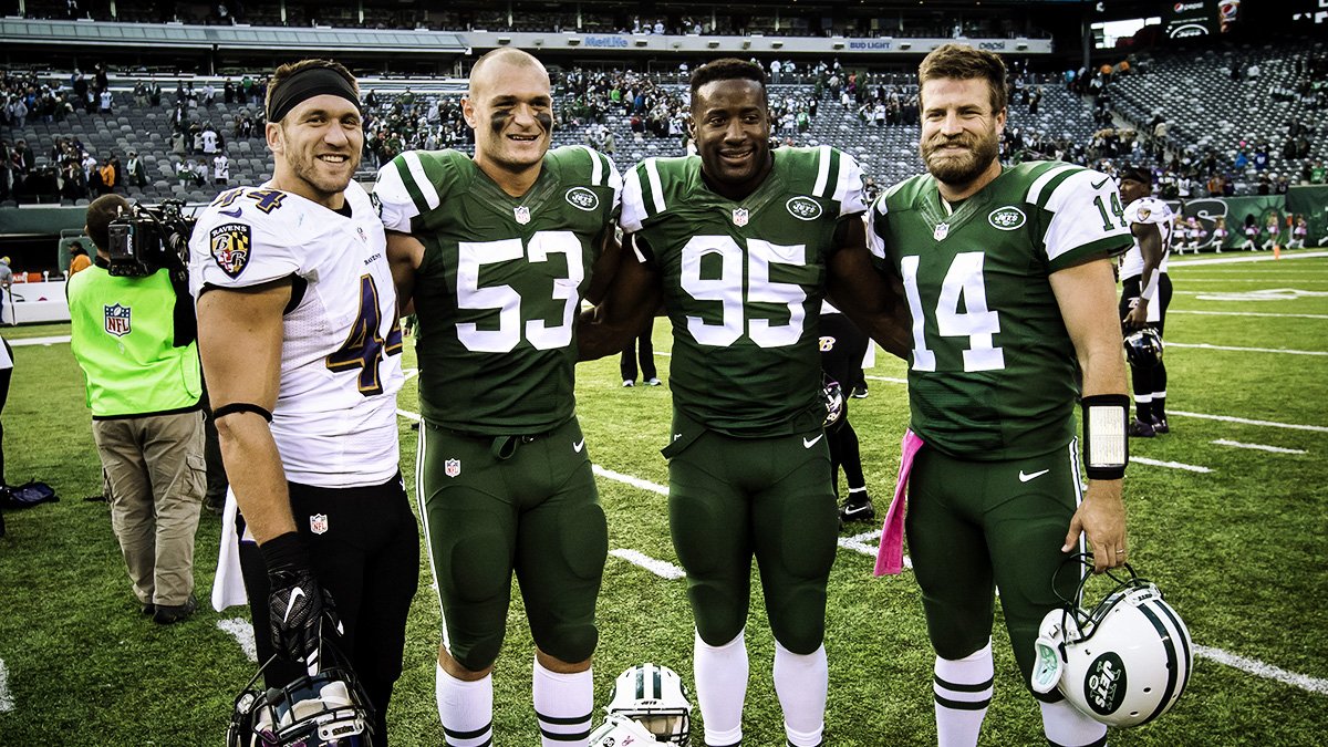 .<a href="/IvyLeague/">Ivy League</a> educated.

📸 nyj.social/2eygkGm