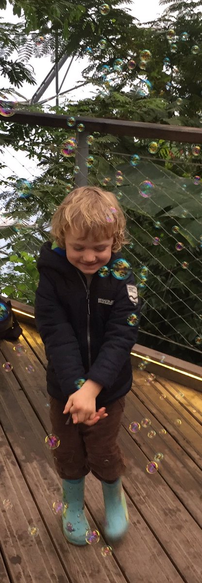 Sarahmc2510's tweet photo. @bubbleincUK #bubbleprizes look at this adorable picture - we had such a lovely time at Eden today https://t.co/3MNLPFXy9V