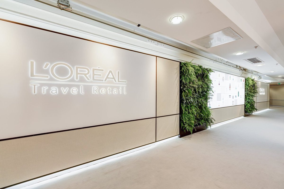 GardenEventsFr's tweet photo. Garden Events a créé pour le leader Français N°1 Mondial de la cosmétique L'Oréal, une réalisation au Palais des Festivals de Cannes 🍃🌾🍃 https://t.co/BvFtFnHPZP
