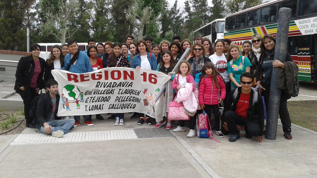 matiasbeloso's tweet photo. La región 16 ya está en la Feria Provincial de Educación, Artes, Ciencias y Tecnología @BAeducacion @acteba  #feriaba2017 https://t.co/zMuSY8cclO