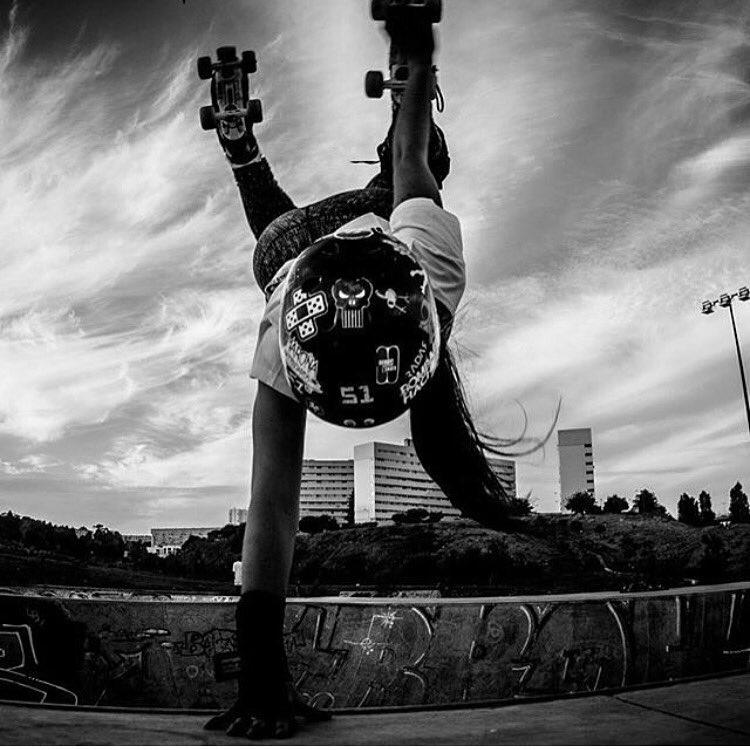 Well that's one way to show us ya set up! <a href="/bomba_hache/">Bomba hache</a>