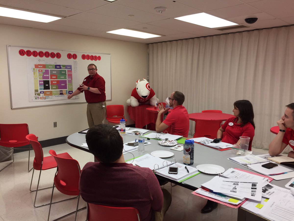 <a href="/TargetBrandon/">BrandonFromTarget</a> giving us the Crowd Management play by play! #AwesomeLeader #GreaterPlans <a href="/RFreese21/">Ryan Freese</a>