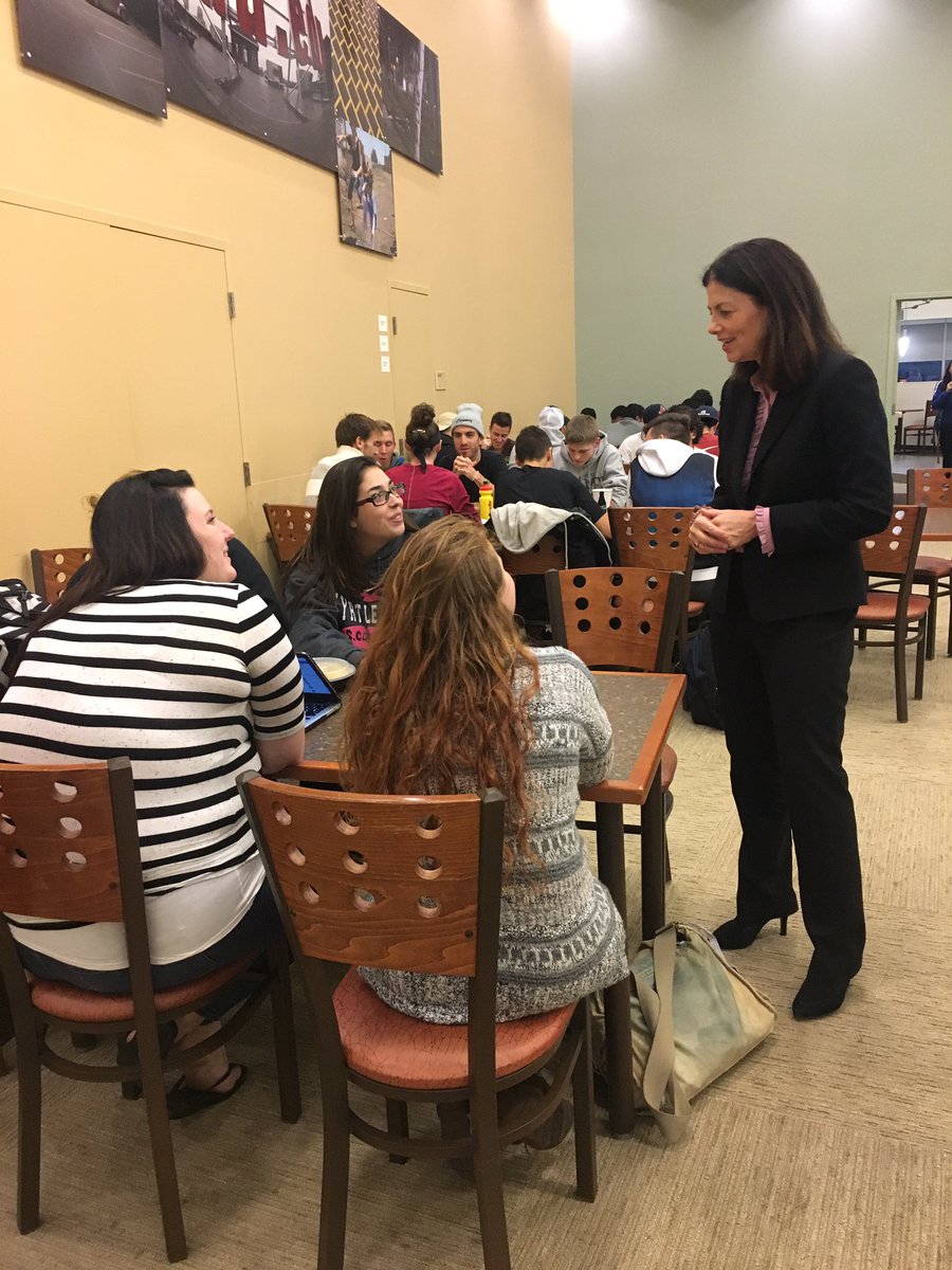 KellyAyotte's tweet photo. Dinner time π΄ at @SNHU! Meeting students & figuring out what's the best dish in the cafeteria! #nhpolitics #nhsen #studentsforkelly https://t.co/YssKsg3XzC