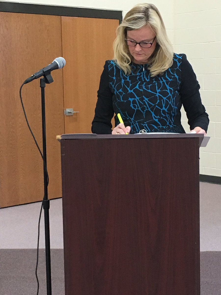 dcsnc's tweet photo. Dr. Morrow is ready to deliver the State of the Schools Address. Come out and join us at 6:30 #dcs2016 https://t.co/9daZEn2ewa
