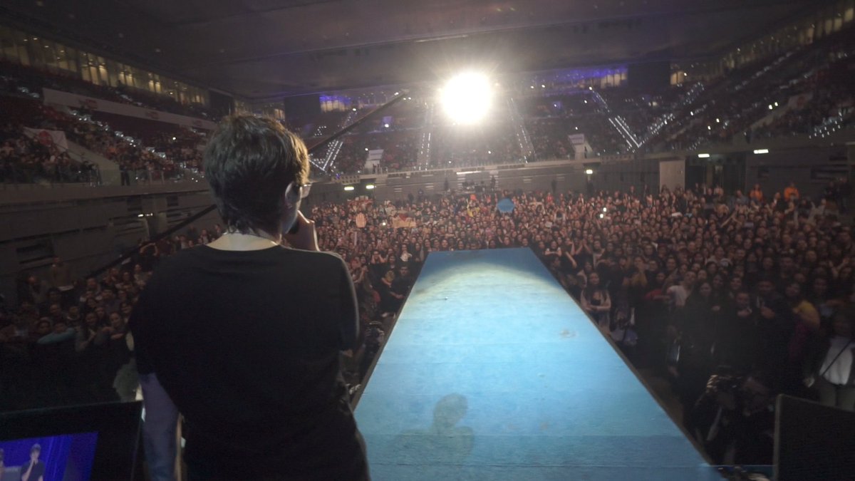 whodsuw's tweet photo. Esta foto es del @MadFunFest el sábado, dedicada a esos medios y YouTubers que intentan humillar el festival. Un besi. https://t.co/nZWG1T3Sfq