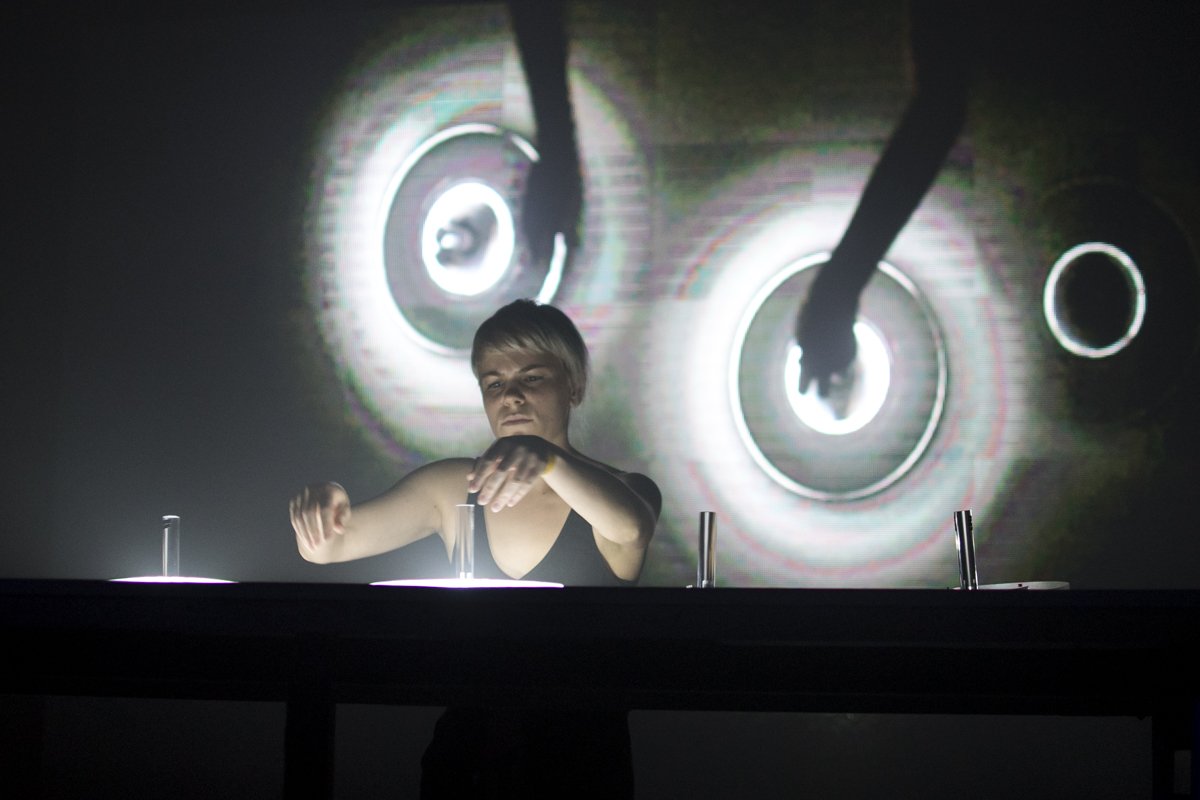 FILTERMexico's tweet photo. El #FMCC2 de @MUTEK_MX fue brillante con @RichieHawtin, @MikeParadinas y @Aisha_Devi: https://t.co/F25bEG31MI https://t.co/pjuHixnzN7