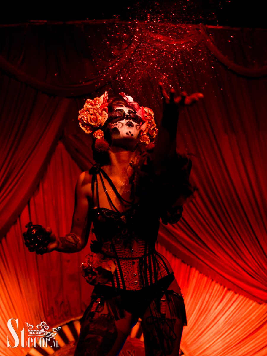 Get your tickets now for the 3rd Annual International Amsterdam Burlesque Award! amsterdamburlesqueaward.com/tickets.htm
Only a few 4-day-tickets left!