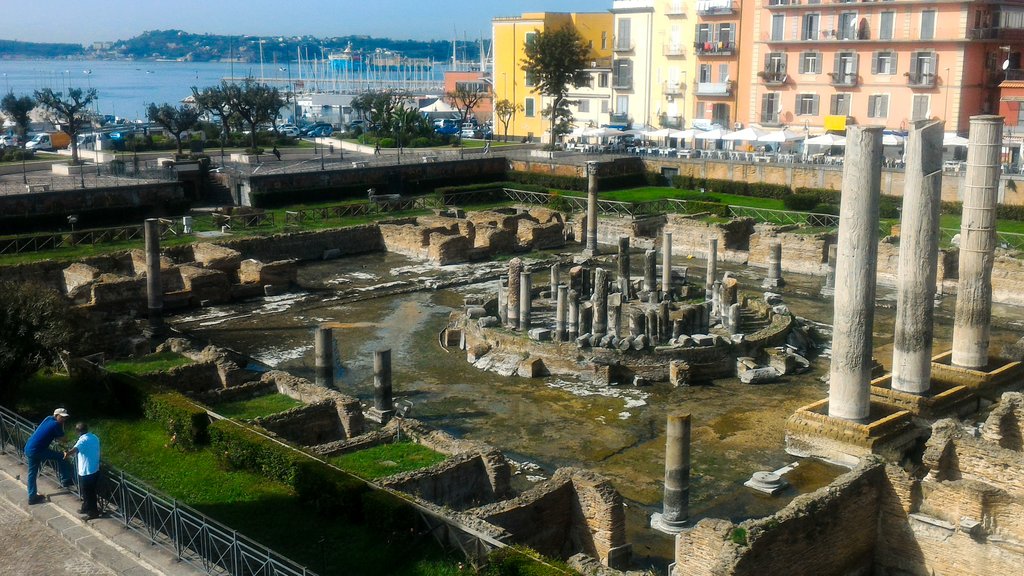 FrillyMedusina's tweet photo. #Pozzuoli #Macellum #TempioDiSerapide #bradisismo #Napoli #ArteRomana #GolfoDiPozzuoli #CampiFlegrei https://t.co/Q1deplGmrD