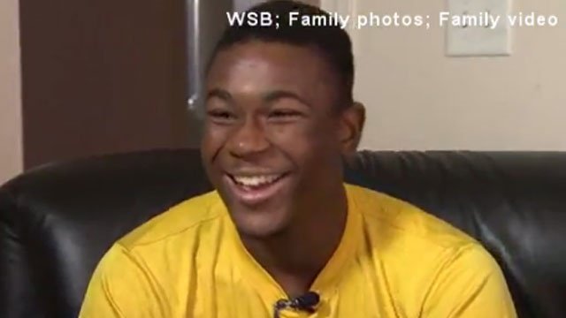 KCCINews's tweet photo. Teen awakes from coma speaking Spanish https://t.co/d3YjjbFHTK https://t.co/y9zE1WZg9d