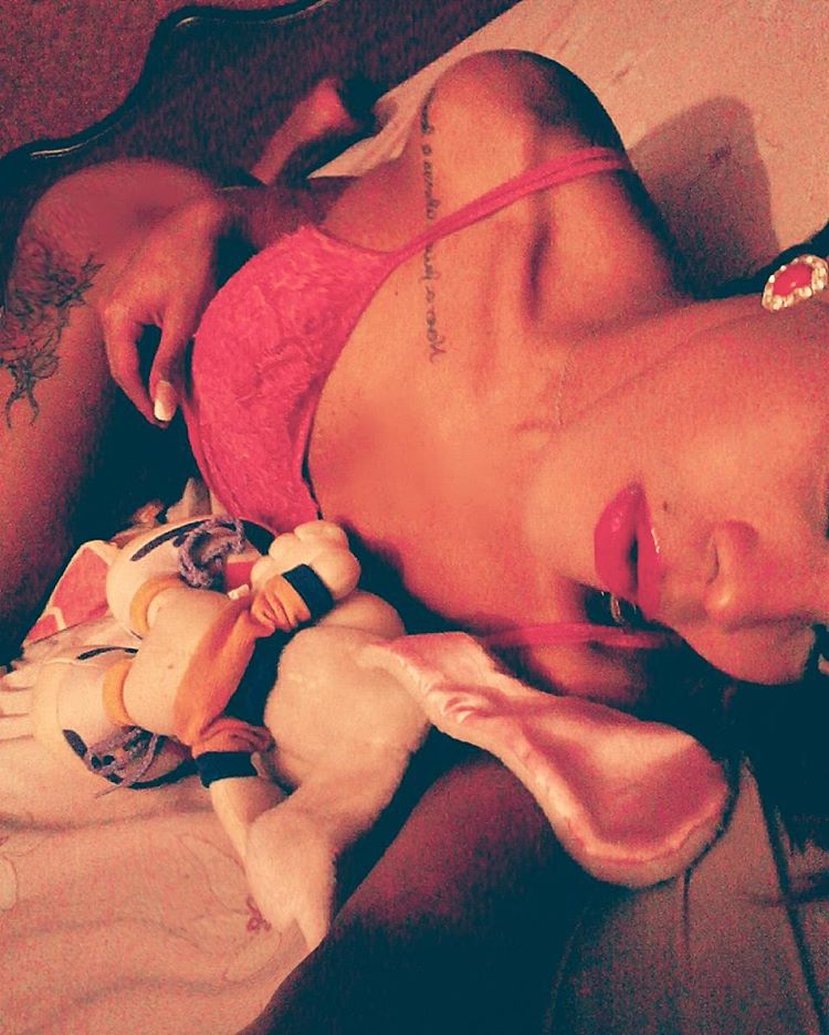 AnnieTrans19's tweet photo. waiting for Mark to get home like... lol #Tgirl #Tranny #ladyboy #shemale https://t.co/2tqUj2hfoq