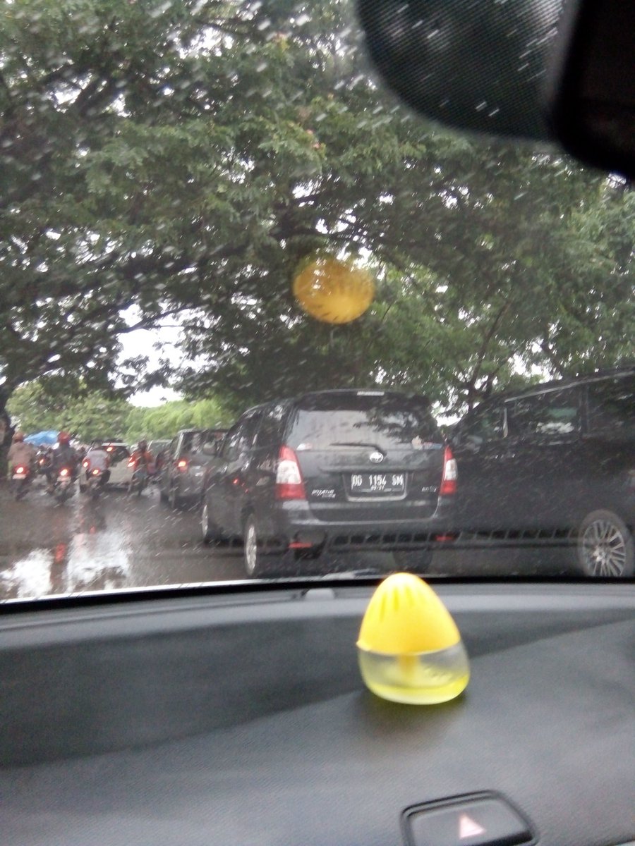 fiskatrywulanda's tweet photo. Hertasning pagi ini, sprt biasa mulai stlh jembtn perbtsn Gowa kearah pettrani - pom bnsin dpn perm. Anging Mamiri 😂 https://t.co/xEIPaOfejZ