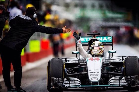 formulaoneclub's tweet photo. ¡Feliz martes! #65YearsOfF1 #GiveMe5 #USAGP #F1 https://t.co/vpe3CBE6DS