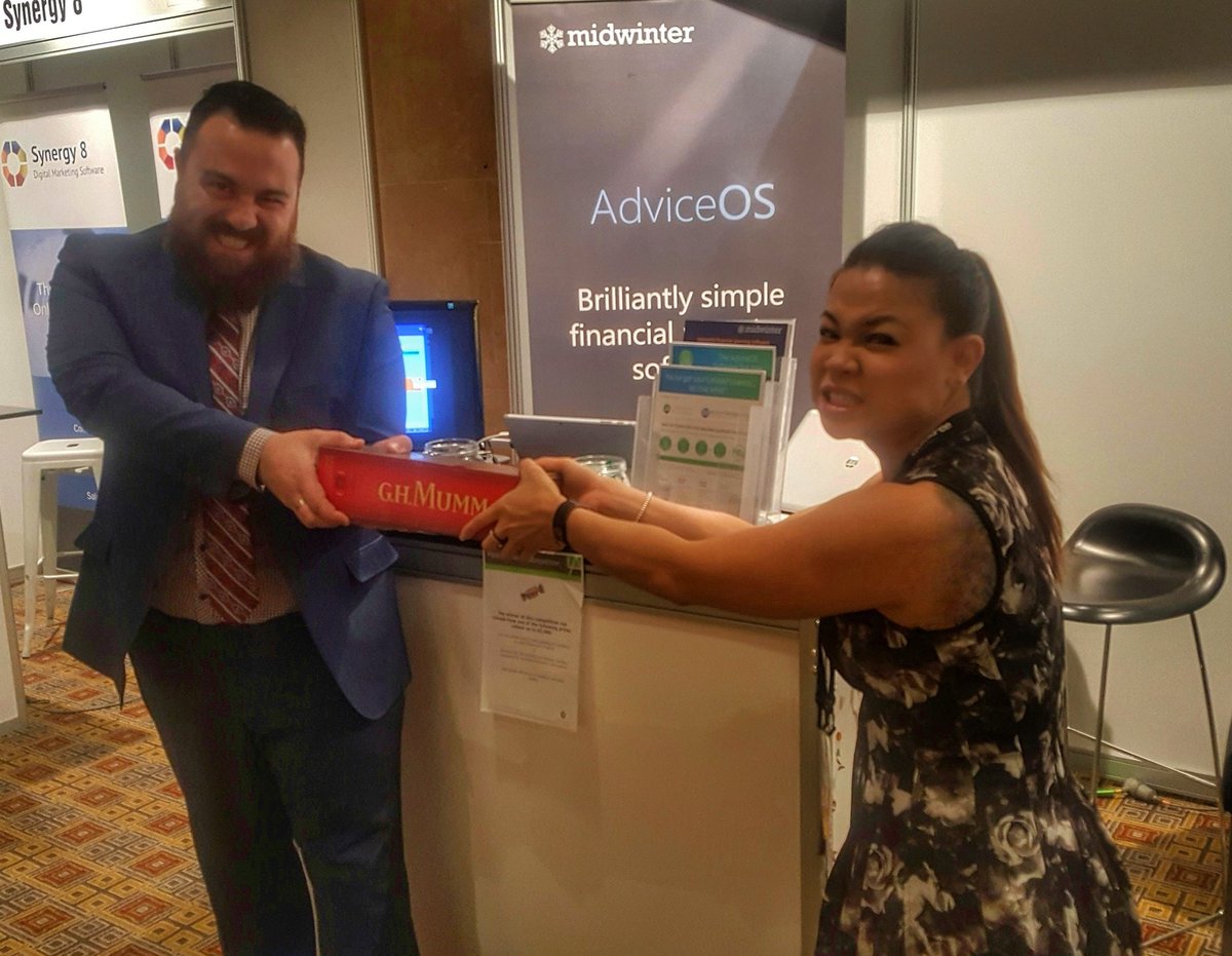jlabruna's tweet photo. Tried to make off with the business card prize, but was foiled by Veda 😭 #ATSA16 @Naomi_Midwinter @Midwinterfs #freebooze https://t.co/Se8VzlmRoM