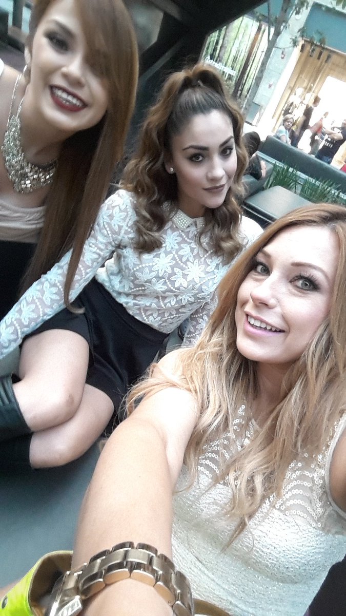 NATALY_GMZ's tweet photo. A punto de iniciar #EsShow  en Paseo la Fe 😊 https://t.co/2vkpfva3dx