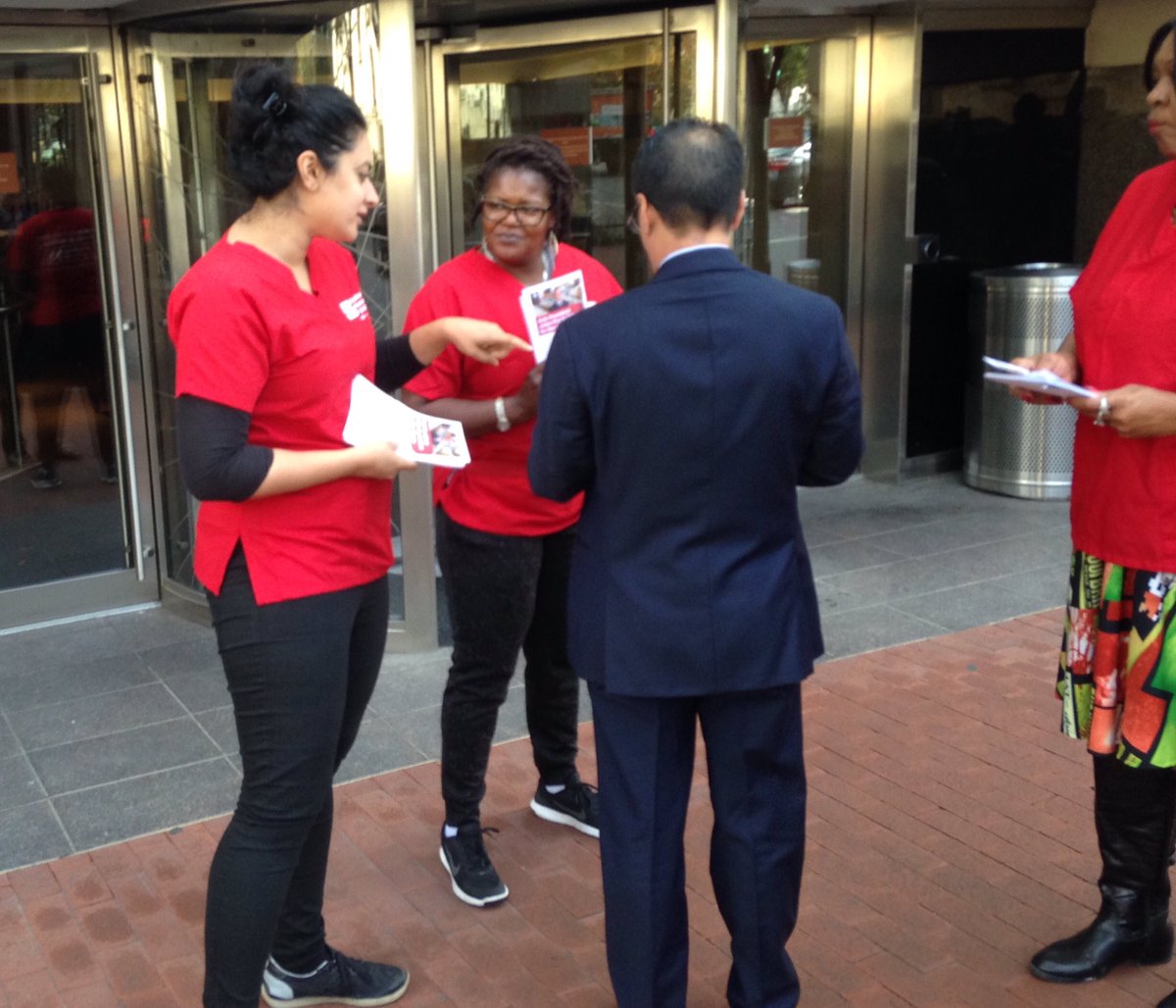 CHSnurses's tweet image. Tell John Fry @DrexelUniv Pres &amp;amp; $cyh board member to listen to nurses #CUMU2016