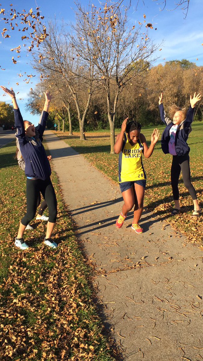 PLGirlsCross's tweet photo. HUGE s/o to the JV girls and their SWEEP!!! 🤑😍 #weeatin #lit #cantstopwontstop #beast https://t.co/k6GMcWlr0G