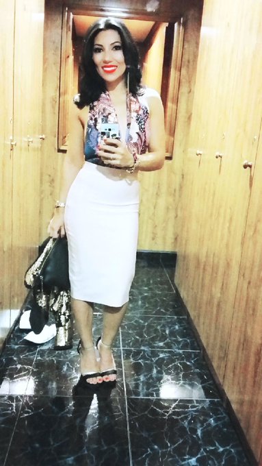 De nuevo por aqu&iacute; d&aacute;ndolo todo. ... https://t.co/3wQAj38nbB<a href="/tag/sweet"class="tags"><span>#sweet</span></a><a href="/tag/kiss"class="tags"><span>#kiss</span></a><a href="/tag/relaxingtime"class="tags"><span>#relaxingtime</span></a>