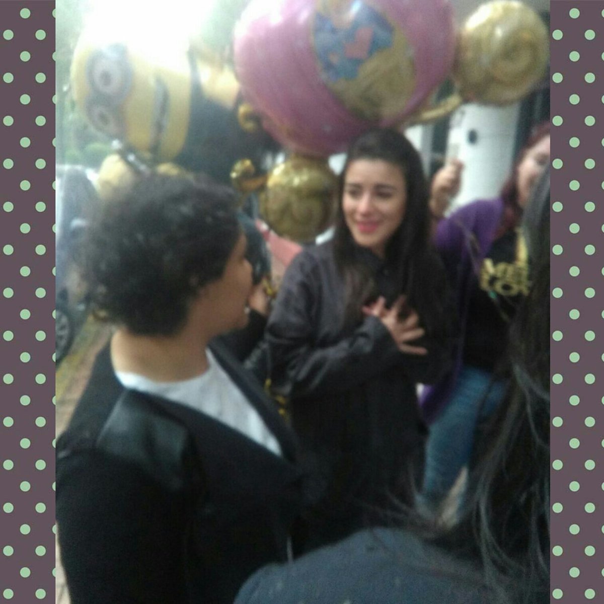 vivar_vicky's tweet photo. Happy birthday to you 
Happy birthday to you 
Happy birthday dear @melissagalindoo 
Happy birthday to you 
(Intenta creer que canto bien) 😂💘 https://t.co/SKg1rGxM9o