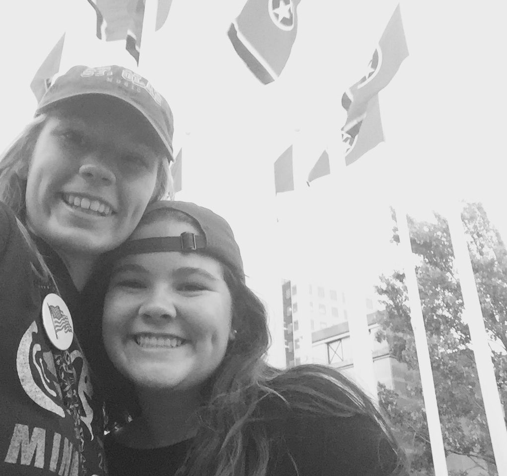EmGeiger06's tweet photo. Happy happy birthday Molly!!! You're the sweetest human and you deserve nothing less than a wonderful day. Much love💕💕 https://t.co/QJO5RyNpAv