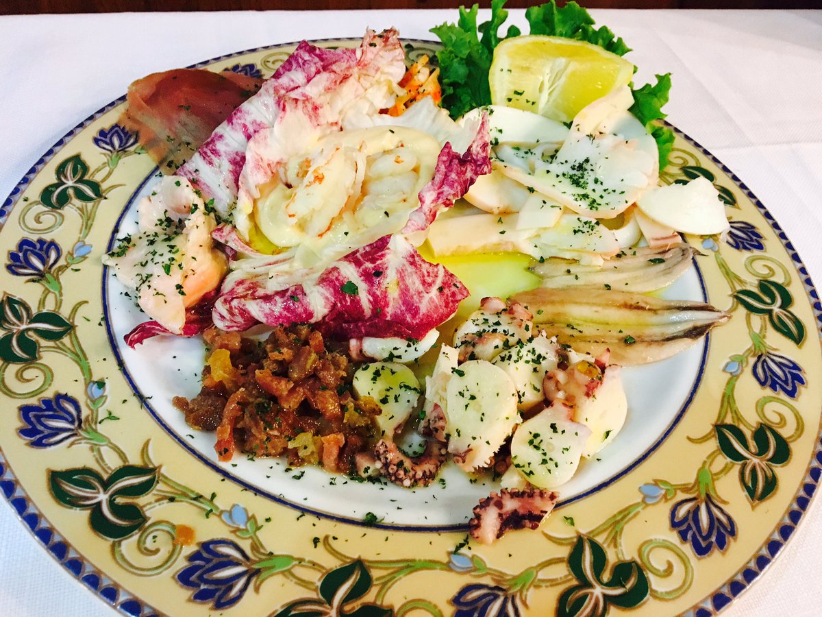 iltempiorist's tweet photo. Gran Misto di Pesce 🐟 

Un #antipasto con cui vi sentirete davvero soddisfatti 

🍴 Ingredienti cotti e preparati nella nostra cucina 🍴 https://t.co/QOMIYVrDJX