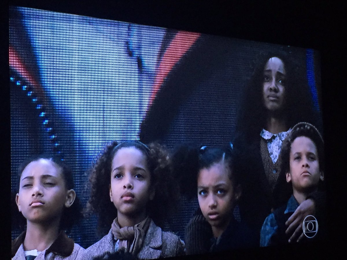 Peeta_OPadeiro's tweet image. "Ela era muito nova, muito meiga. E não consegui salvá-la. Eu sinto muito" #EmChamasNaGlobo