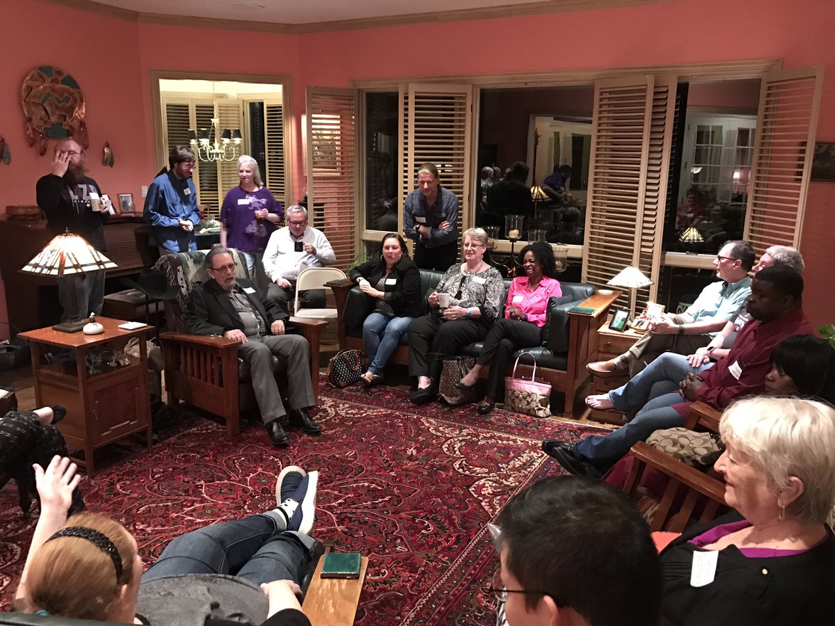 britedivinity's tweet photo. Disciples assemble at the home of @nwilliams7 and the Rev. Sue McDougal! #GoDisciples #BeingBrite #ShiningBrite https://t.co/axJDiZoT2H