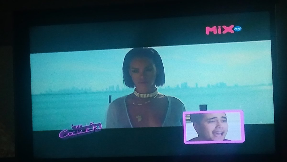 intao_poc's tweet photo. #MixCover cada segunda-feira melhor, parabéns @Mix_Tv, deveria passar mais vezes na semana 😍👏 https://t.co/SDHHWdCiiU