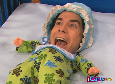 spasticunt's tweet photo. This is a 36 week old baby. If you agree with Killary, that aborting babies at this age is okay; you agree with murder. My heart is broke https://t.co/TfjTpgZeBM