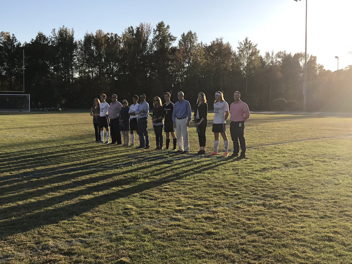 jpvalenti's tweet photo. Senior night, win vs Ashbrook, clinched conference. Impressed with our LNC senior leadership this season!! https://t.co/ymqkmwXpHY