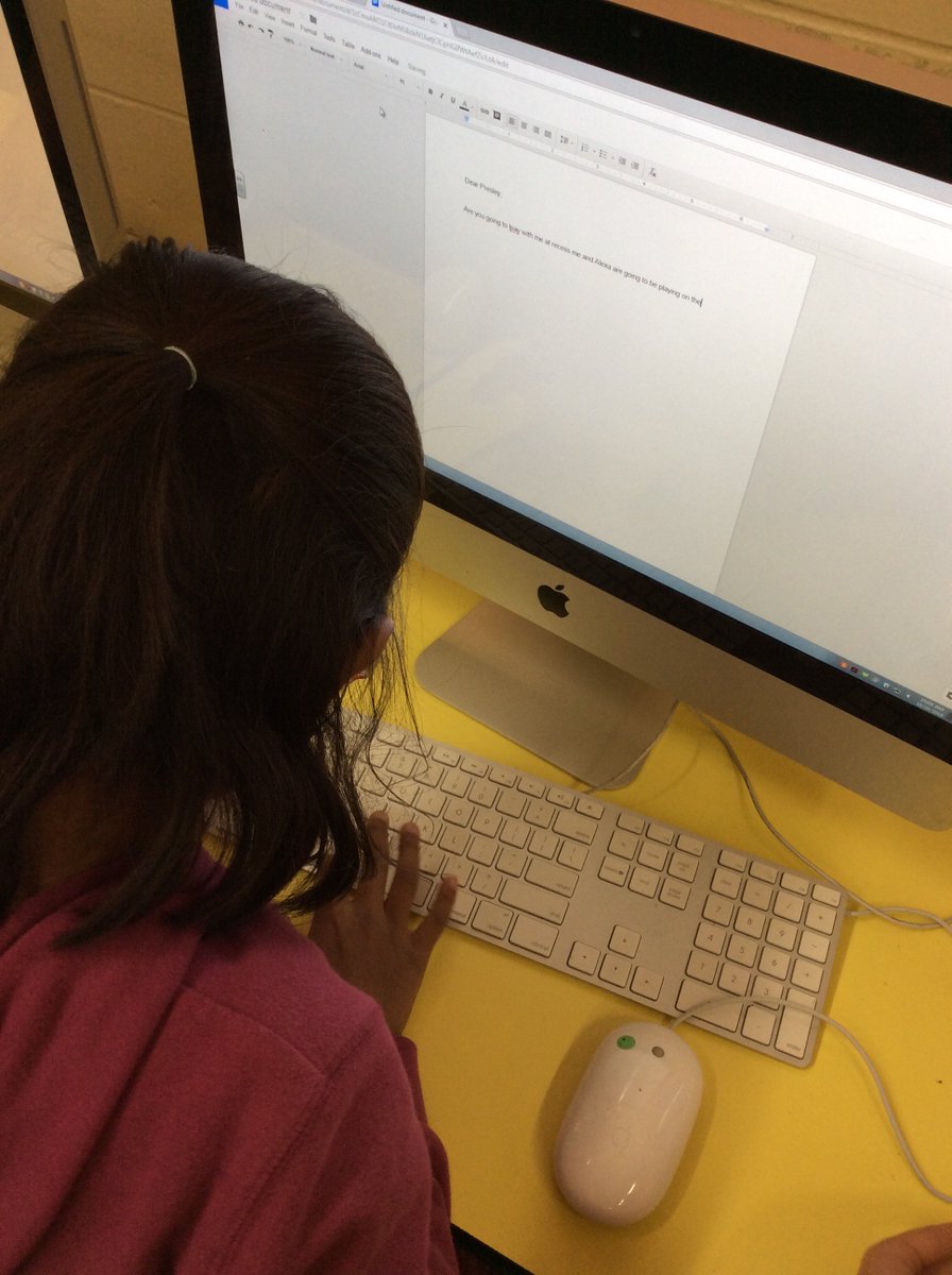 Mrs_Frim's tweet photo. Multi-tasking @bigwalnutbwe with practicing typing skills in #GoogleDocs while asking a friend to play at recess. #heridea #bwls2020 https://t.co/j4YsMfREth