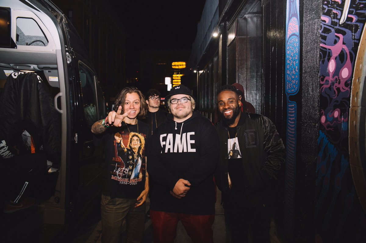 JustTheJuice's tweet image. Much love to the homies, @MooshAndTwist.

📷: @ryanwcraven