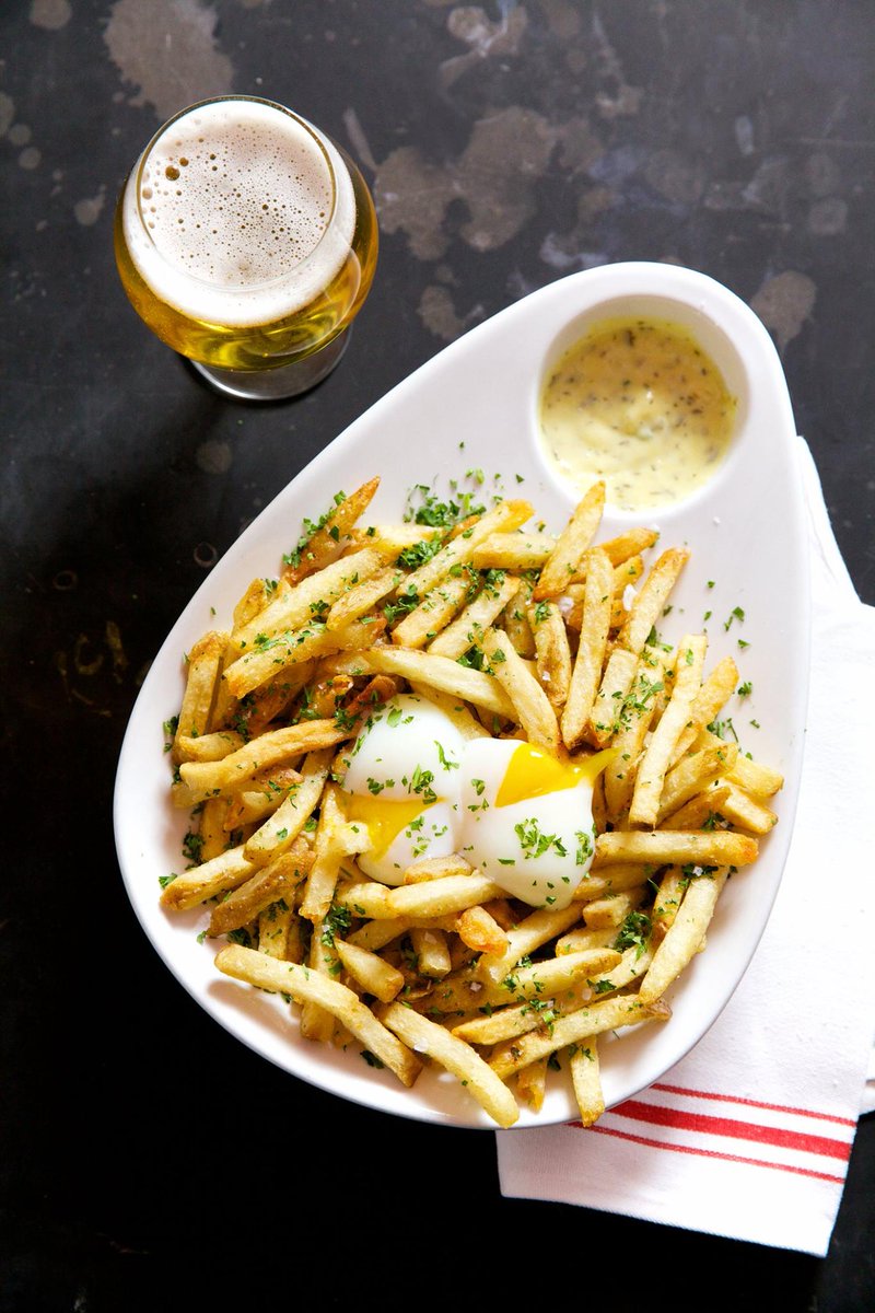 LocalSugarATX's tweet image. Today, we are thankful for duck fat fries from @SaltySow: bit.ly/23Wf2Fd. #yum (photo: @SaltySow)