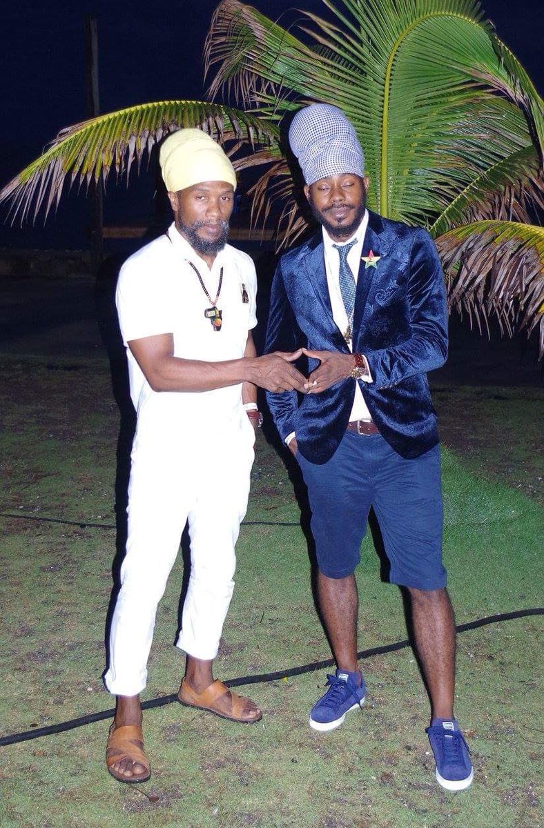 KINGBRANO's tweet photo. #KingIsesI @Shalshani @melaninclinic @RasTafariTV @975KOOLFM #DIFALA #HealTheNation #Holistic #health @Makadahaye https://t.co/R68a8c0wvK