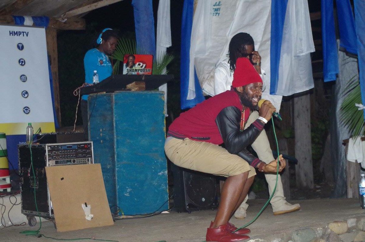 KINGBRANO's tweet photo. @HiyaFlames @JAHFENIXX #DIFALA "Healing The Nation" @ShalshaniM @ijahstars @djempresstashai @Iriefm_eskankin #Skiffy https://t.co/Fqoq0G1tkE