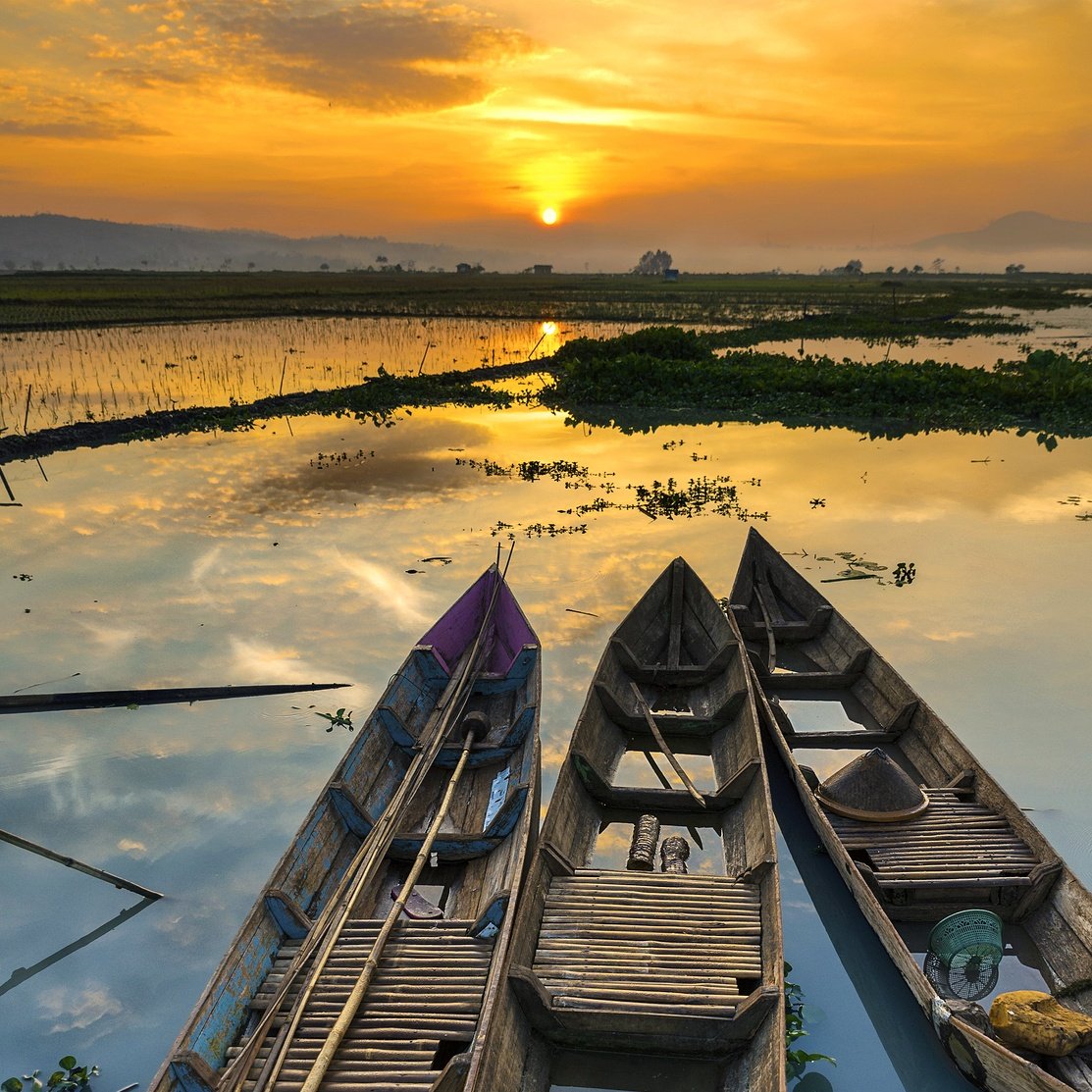 Do you want to see this beautiful view? Located 40 km from Ibis Budget Semarang Tendean