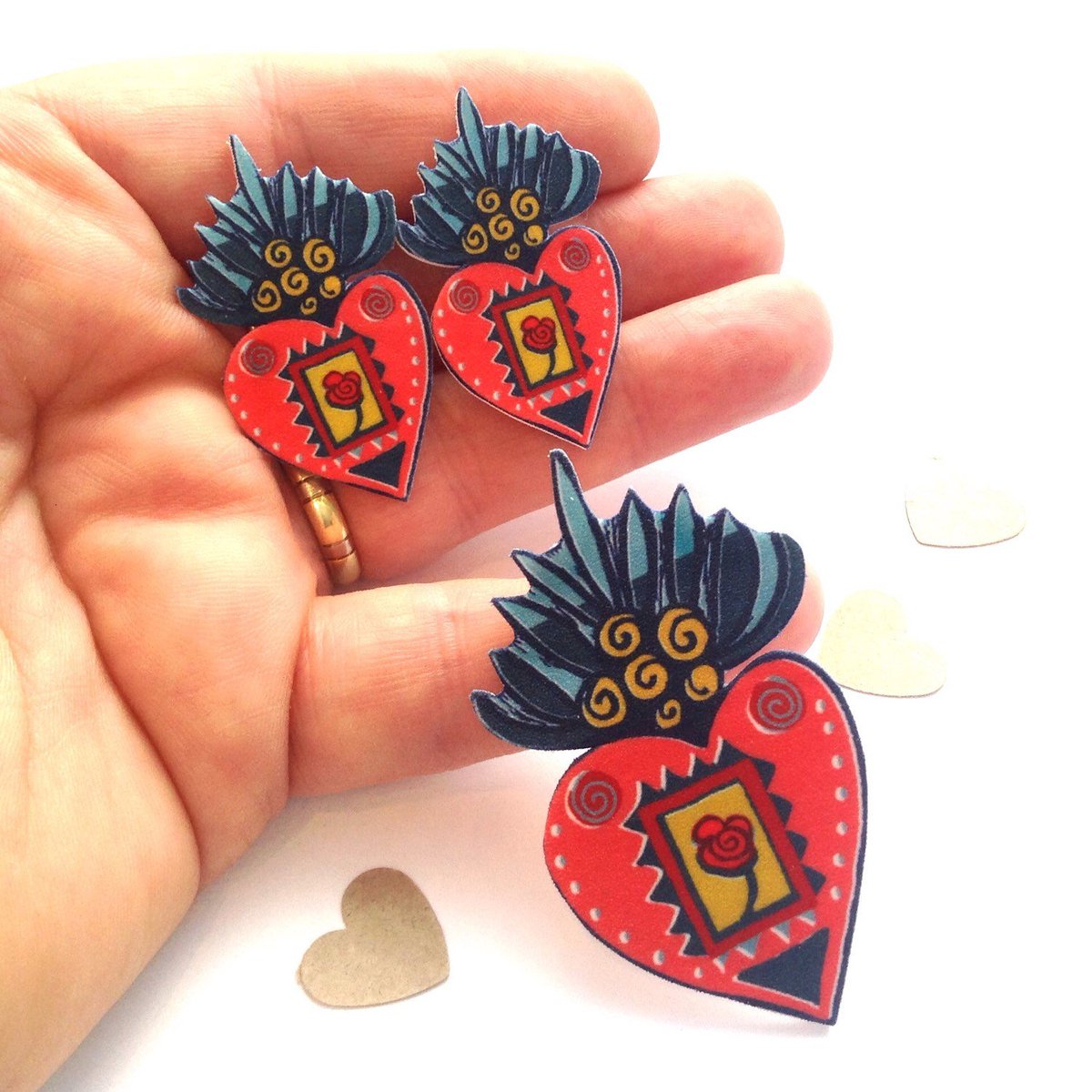buck_lj's tweet photo. Jewellery Set - Gothic Steampunk Inspired Heart Brooch - Stud Earrings - H… https://t.co/obQ3gxfxck #Etsy #GothicPin https://t.co/9aINNOhKN6