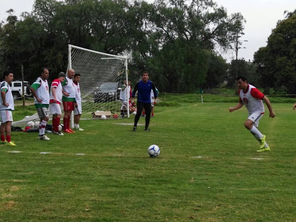 MxFutbolMedicos's tweet photo. Domingo futbolero y día del Médico. #trimedico https://t.co/HG1aLD4KMX