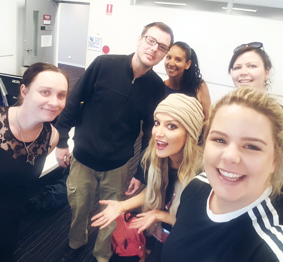 _KatieBarbz_'s tweet photo. Had a blast at our last #PASS session for #PPSD2016! A huge thank you to all our amazing students & teachers!ππ @SSAPChat @westernsydneyu https://t.co/nLnWDkvCRO
