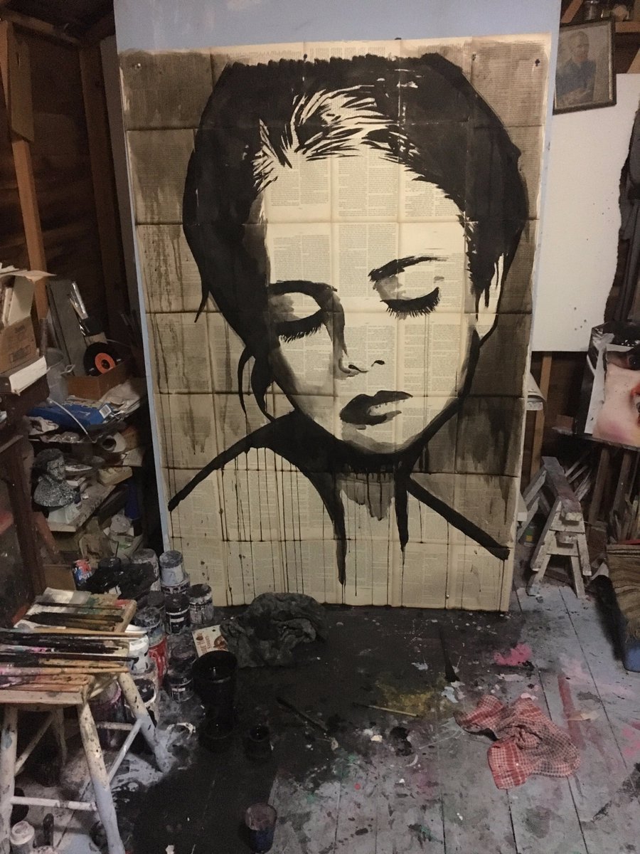 LouiJover's tweet photo. from the studio this week, creating some #giant 6ft high #privatecommissions redo/recreate 'THE NEW HUMMINGBIRDS'' #artlover #artbuyer JOVER https://t.co/hzMG0D0c2G