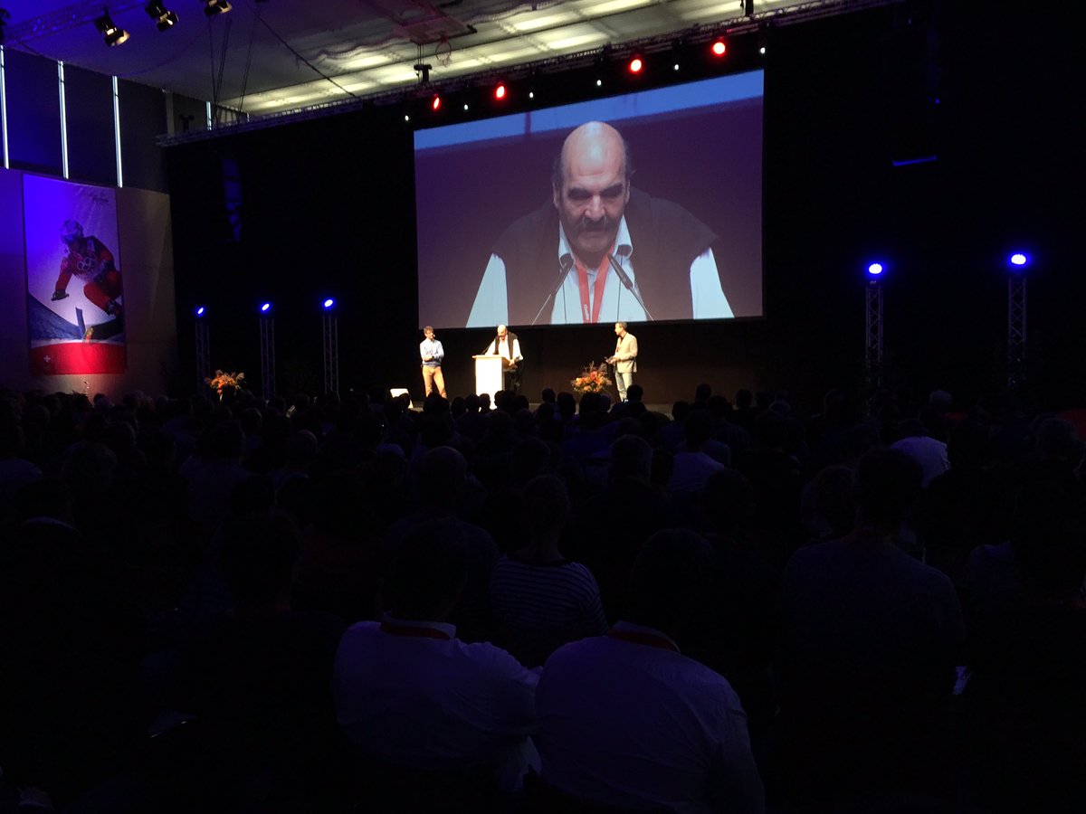 trainerbildung's tweet photo. a legend... #greatcoach #MTT16 @jpegger https://t.co/L1Z1AfLbW0