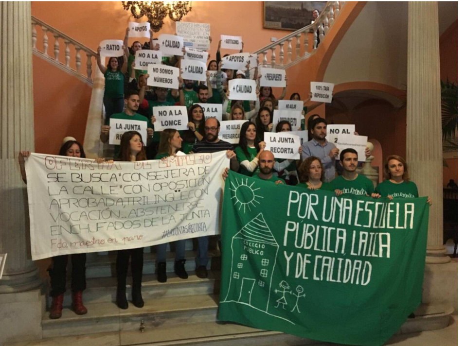 OzonoAcademia's tweet photo. No nos vamos a cansar de luchar por una EDUCACIÓN DE CALIDAD #SevillaDocentesEncerrados #PorUnaEducaciónPúblicaGratuitaDeCalidad https://t.co/RTGMcKnVMb