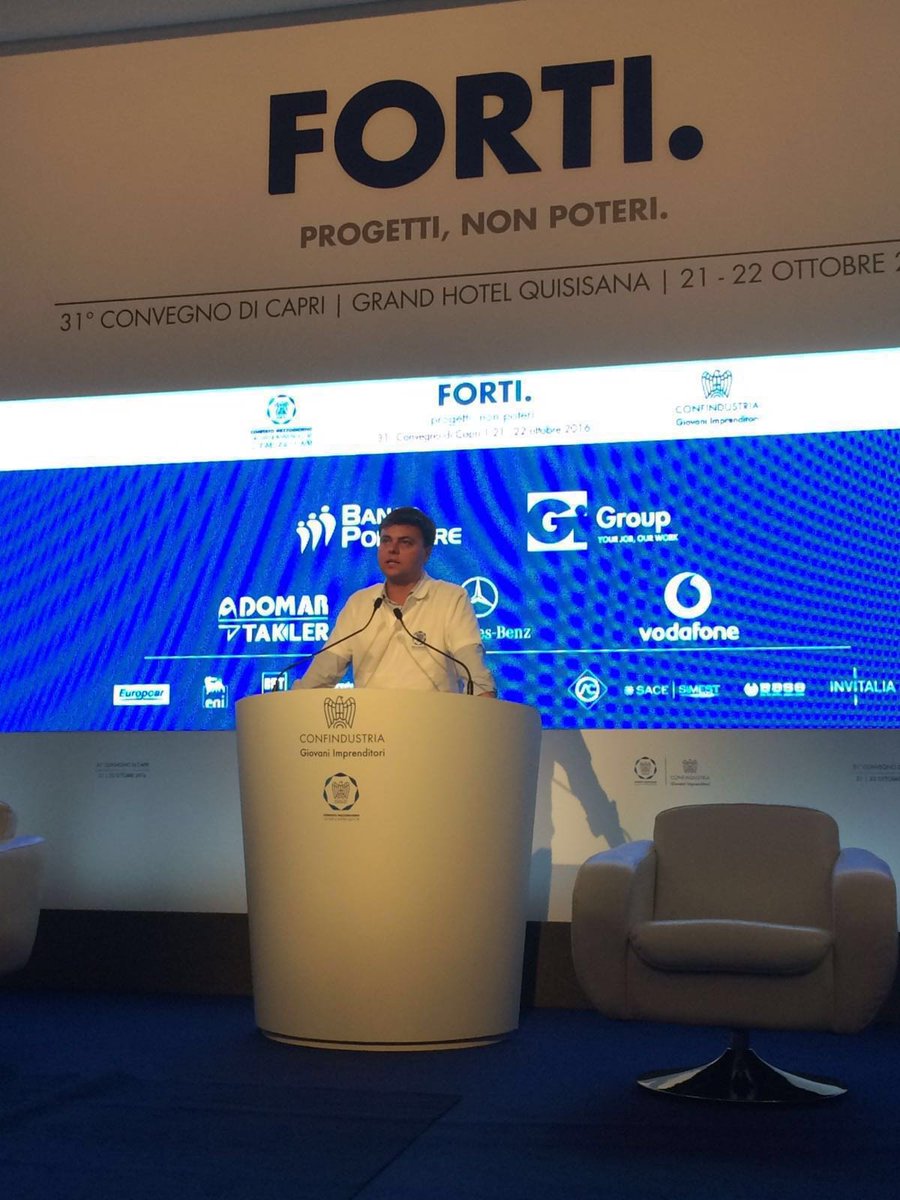 Easytech_IT's tweet photo. 31°Convegno Confindustria #progettiforti
Industria 4.0: 25 miliardi alle PMI per ricerca e innovazione.
#capri16 #innovarepercompetere https://t.co/ZF71NjlqrR