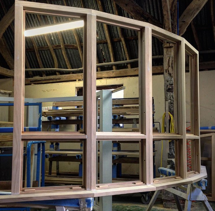 Accoya's tweet photo. faceted bow frame #accoya #bowwindow #bespoke #joinery #madetolast
#durable #Sustainability #creative #design #rotfree #wood #woodworking :) https://t.co/WTwpol7EAT