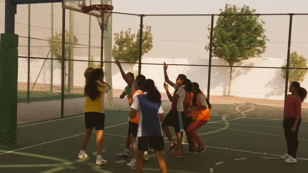 anurajaysinha's tweet photo. @DxbModern. Our first Middle School Sports carnival.. What excitement.. https://t.co/Smu1aOBEG6