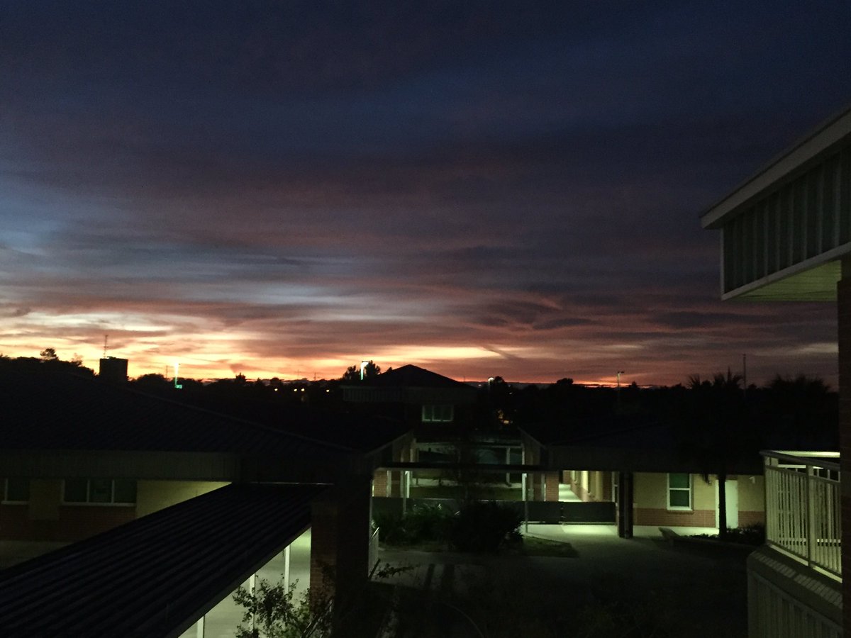 What a beautiful sunrise at RSMS, it's going to be a wonderful day #rsmsgators