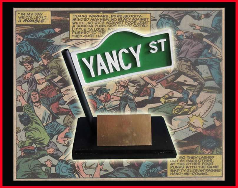 HeroConventions's tweet photo. First ever Yancy St Awards at ECC2017. WinnerS join the infamous Yancy St Gang. #edinburghcomiccon #yancyst https://t.co/yjP99AIdFd https://t.co/gJ87ye5JLY