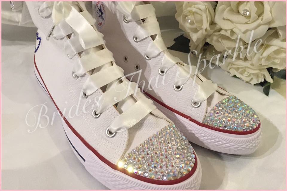 BridesSparkle's tweet photo. #bride #converse #sparkle #special #wedding 💜 make it unique x https://t.co/LnfiRISQCP