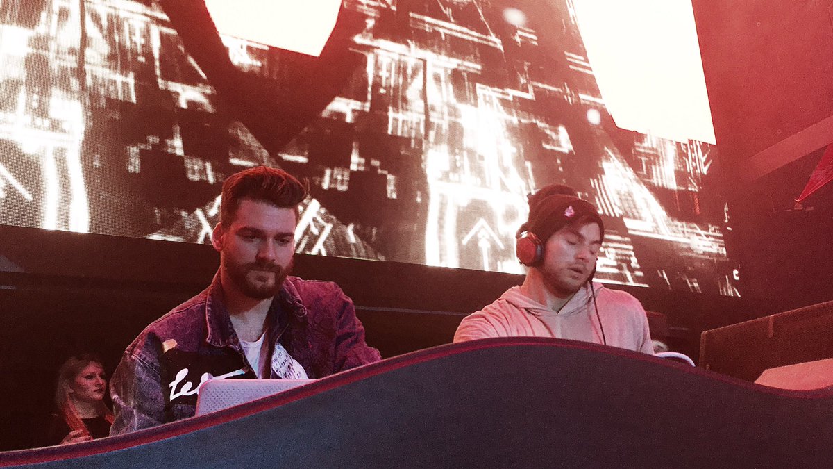 char_mel's tweet photo. 😍😍😍 baes af @AdventureDub https://t.co/pNbHzKE6f1